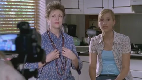 VampireDiariesWorld-dot-Org_H2OJustAddWaterS01E10-1904.jpg