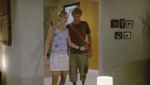VampireDiariesWorld-dot-Org_H2OJustAddWaterS01E11-0100.jpg