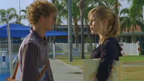 VampireDiariesWorld-dot-Org_H2OJustAddWaterS01E11-0193.jpg