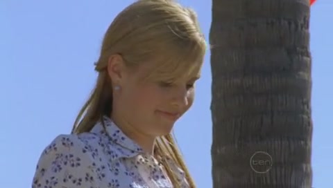 VampireDiariesWorld-dot-Org_H2OJustAddWaterS01E11-1210.jpg