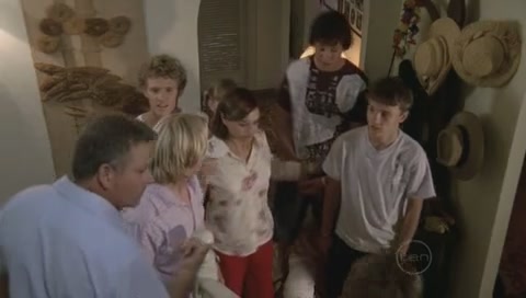 VampireDiariesWorld-dot-Org_H2OJustAddWaterS01E12-3254.jpg
