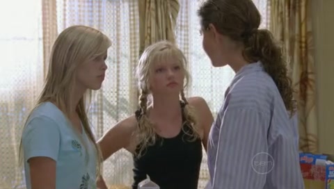 VampireDiariesWorld-dot-Org_H2OJustAddWaterS01E12-3510.jpg