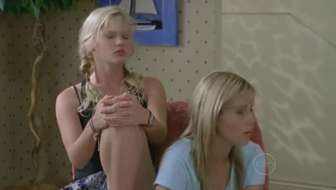 VampireDiariesWorld-dot-Org_H2OJustAddWaterS01E12-3653.jpg