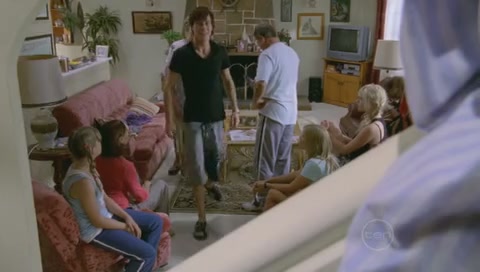 VampireDiariesWorld-dot-Org_H2OJustAddWaterS01E12-3686.jpg