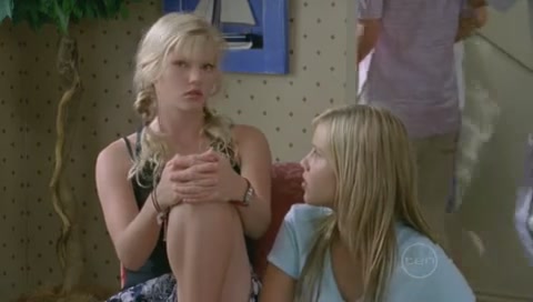 VampireDiariesWorld-dot-Org_H2OJustAddWaterS01E12-3697.jpg