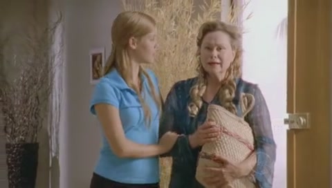 VampireDiariesWorld-dot-Org_H2OJustAddWaterS01E130296.jpg