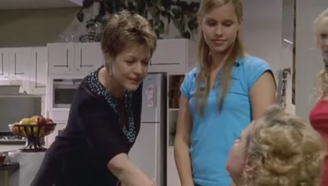 VampireDiariesWorld-dot-Org_H2OJustAddWaterS01E130320.jpg