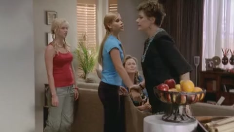 VampireDiariesWorld-dot-Org_H2OJustAddWaterS01E130328.jpg