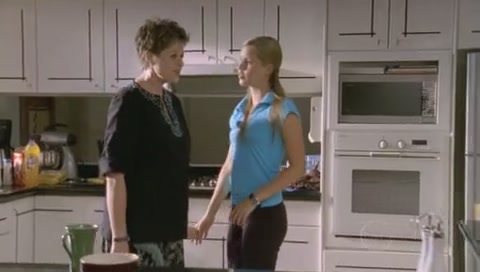 VampireDiariesWorld-dot-Org_H2OJustAddWaterS01E130332.jpg