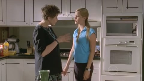 VampireDiariesWorld-dot-Org_H2OJustAddWaterS01E130341.jpg