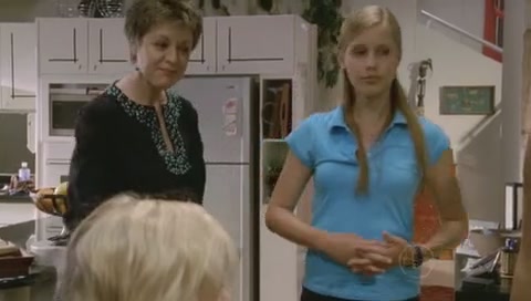 VampireDiariesWorld-dot-Org_H2OJustAddWaterS01E130355.jpg