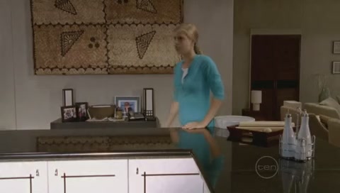 VampireDiariesWorld-dot-Org_H2OJustAddWaterS01E130808.jpg