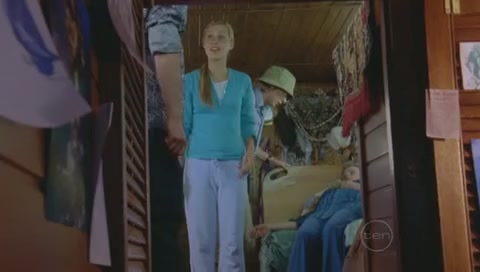 VampireDiariesWorld-dot-Org_H2OJustAddWaterS01E130960.jpg