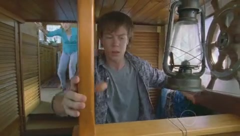 VampireDiariesWorld-dot-Org_H2OJustAddWaterS01E130970.jpg