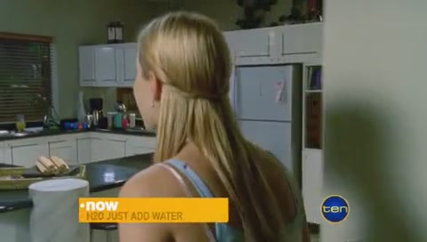 VampireDiariesWorld-dot-Org_H2OJustAddWaterS01E14-0505.jpg