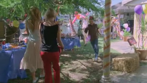 VampireDiariesWorld-dot-Org_H2OJustAddWaterS01E14-0729.jpg