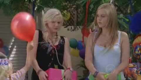 VampireDiariesWorld-dot-Org_H2OJustAddWaterS01E14-0741.jpg