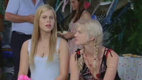 VampireDiariesWorld-dot-Org_H2OJustAddWaterS01E14-1006.jpg