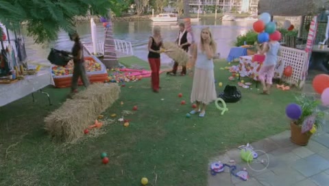 VampireDiariesWorld-dot-Org_H2OJustAddWaterS01E14-1156.jpg