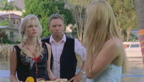 VampireDiariesWorld-dot-Org_H2OJustAddWaterS01E14-1167.jpg