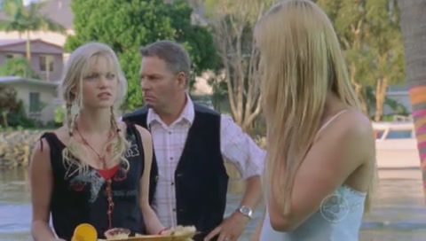 VampireDiariesWorld-dot-Org_H2OJustAddWaterS01E14-1168.jpg