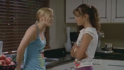 VampireDiariesWorld-dot-Org_H2OJustAddWaterS01E15-0567.jpg