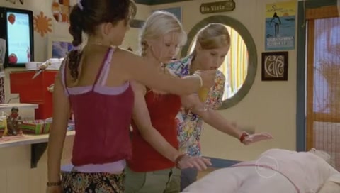 VampireDiariesWorld-dot-Org_H2OJustAddWaterS01E15-0928.jpg
