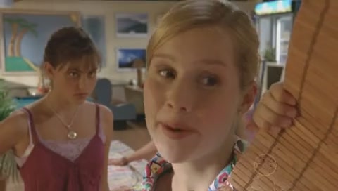VampireDiariesWorld-dot-Org_H2OJustAddWaterS01E15-0983.jpg