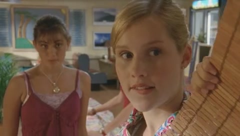 VampireDiariesWorld-dot-Org_H2OJustAddWaterS01E15-0990.jpg
