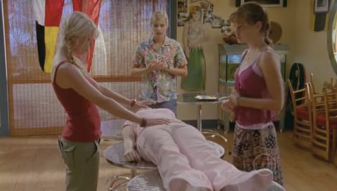 VampireDiariesWorld-dot-Org_H2OJustAddWaterS01E15-1029.jpg