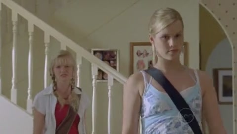 VampireDiariesWorld-dot-Org_H2OJustAddWaterS01E16-1773.jpg
