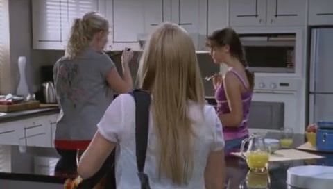 VampireDiariesWorld-dot-Org_H2OJustAddWaterS01E17-0078.jpg