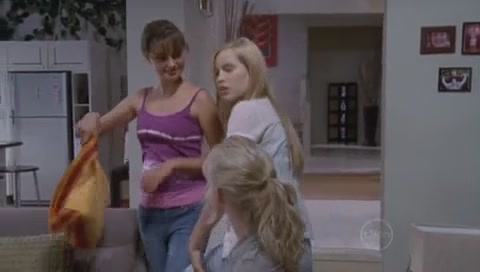 VampireDiariesWorld-dot-Org_H2OJustAddWaterS01E17-0121.jpg