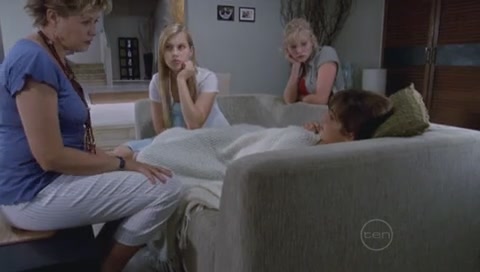 VampireDiariesWorld-dot-Org_H2OJustAddWaterS01E17-0181.jpg