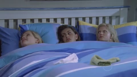 VampireDiariesWorld-dot-Org_H2OJustAddWaterS01E17-0859.jpg