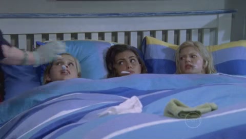 VampireDiariesWorld-dot-Org_H2OJustAddWaterS01E17-0882.jpg