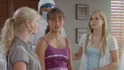 VampireDiariesWorld-dot-Org_H2OJustAddWaterS01E17-1193.jpg
