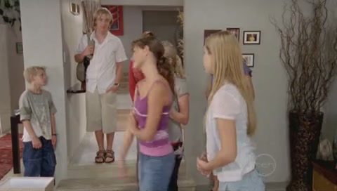 VampireDiariesWorld-dot-Org_H2OJustAddWaterS01E17-1238.jpg