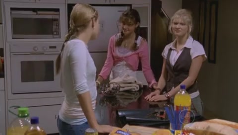 VampireDiariesWorld-dot-Org_H2OJustAddWaterS01E18-1721.jpg