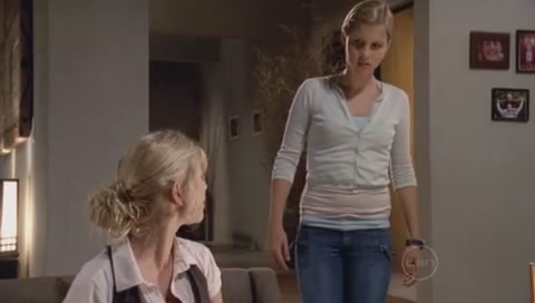 VampireDiariesWorld-dot-Org_H2OJustAddWaterS01E18-1773.jpg