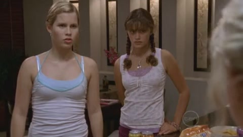 VampireDiariesWorld-dot-Org_H2OJustAddWaterS01E18-1917.jpg