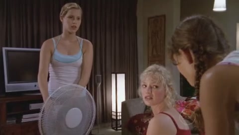 VampireDiariesWorld-dot-Org_H2OJustAddWaterS01E18-1979.jpg