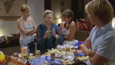 VampireDiariesWorld-dot-Org_H2OJustAddWaterS01E18-2150.jpg