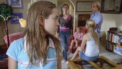 VampireDiariesWorld-dot-Org_H2OJustAddWaterS01E19-1118.jpg