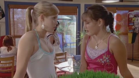 VampireDiariesWorld-dot-Org_H2OJustAddWaterS01E20-0676.jpg