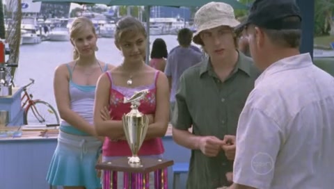 VampireDiariesWorld-dot-Org_H2OJustAddWaterS01E20-1324.jpg
