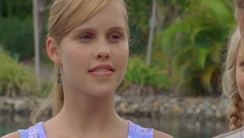 VampireDiariesWorld-dot-Org_H2OJustAddWaterS01E21-0082.jpg