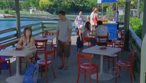 VampireDiariesWorld-dot-Org_H2OJustAddWaterS01E21-0103.jpg