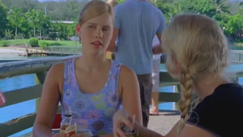 VampireDiariesWorld-dot-Org_H2OJustAddWaterS01E21-0114.jpg