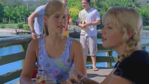 VampireDiariesWorld-dot-Org_H2OJustAddWaterS01E21-0117.jpg